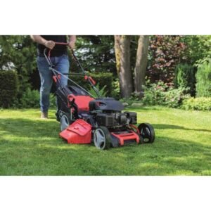 Tondeuse thermique tractée